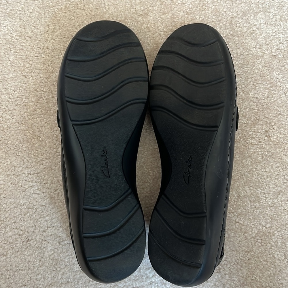 Collection by Clarks Women's Cora Daisy Black Shoes - 9-1/2 M - Picture 4 of 5